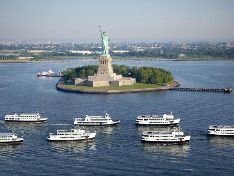 Statue of Liberty, ferrys